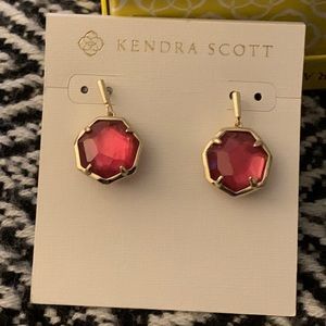 NWT Berry Cynthias in Gold